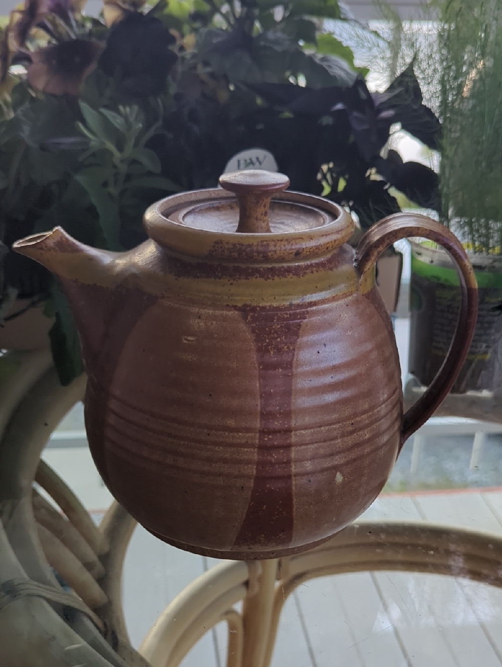 Wonderful large vintage tea pot
